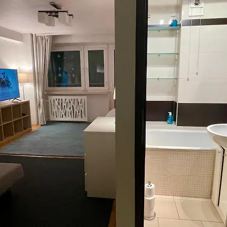 Appartement Blue 2 Fast Wifi 2xmetro 60'tv Netflix Hbo Appletv+ Warschau