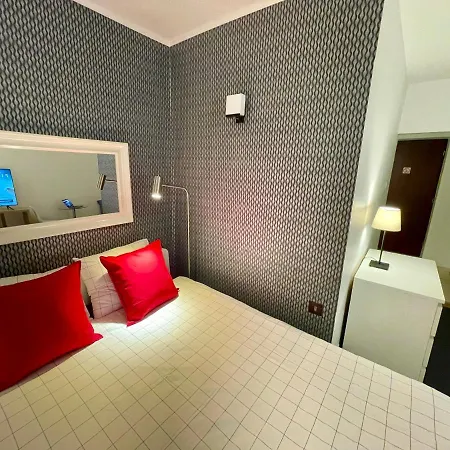 Blue 2 Fast Wifi 2xmetro 60'tv Netflix Hbo Appletv+ Varsovie